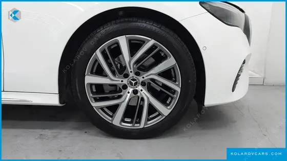 MERCEDES E-CLASS E220D 4MATIC EXCLUSIVE