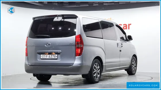 HYUNDAI STAREX URBAN 9-SEATER