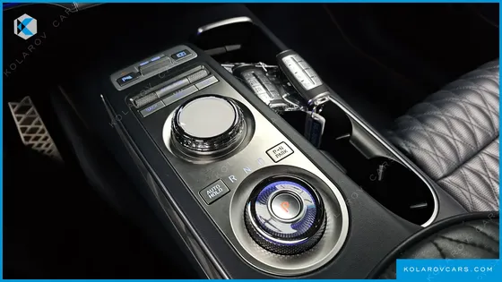 GENESIS GV70 2.5T GASOLINE 2WD