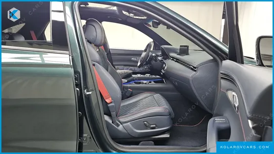 GENESIS GV70 2.5T GASOLINE 2WD