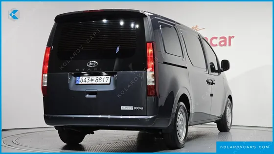 HYUNDAI STARIA CARGO 3-SEATER
