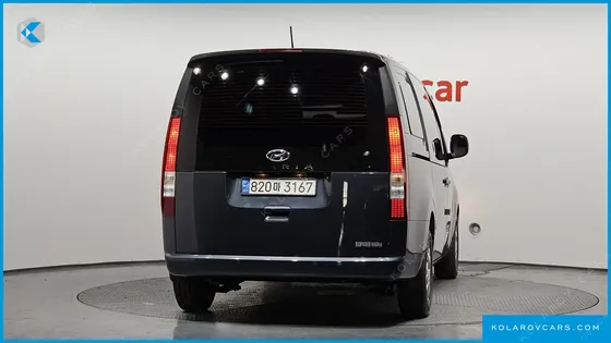 HYUNDAI STARIA CARGO 5-SEATER