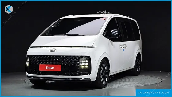 HYUNDAI STARIA 4WD LOUNGE 9-SEATER