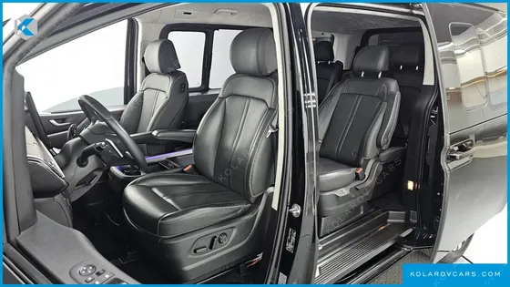 HYUNDAI STARIA L3.5 LOUNGE 9-SEATER