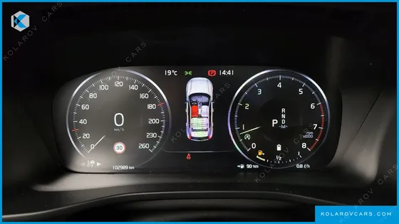 VOLVO XC40 B4 INSCRIPTION