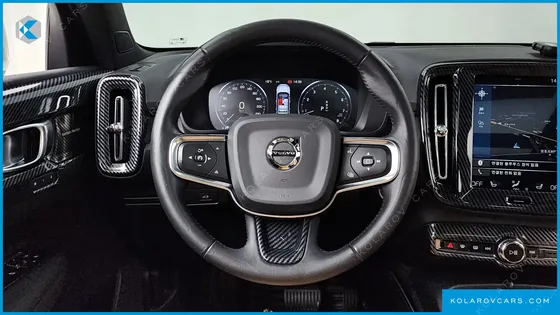VOLVO XC40 B4 INSCRIPTION