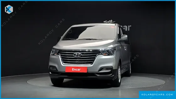 HYUNDAI STAREX VAN 5-SEATER