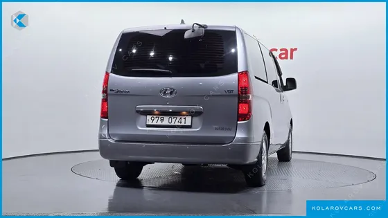HYUNDAI STAREX VAN 3-SEATER