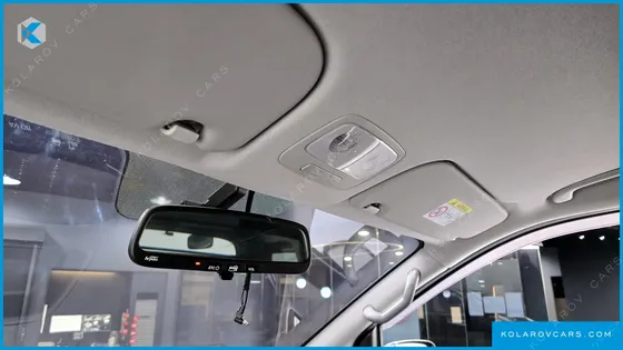 HYUNDAI STAREX VAN 3-SEATER