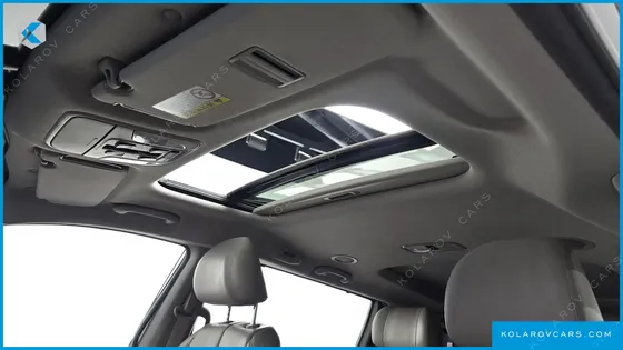 KIA CARNIVAL 7-SEATER LIMOUSINE