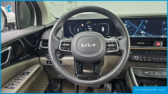 KIA CARNIVAL GASOLINE 9-SEATER SIGNATURE