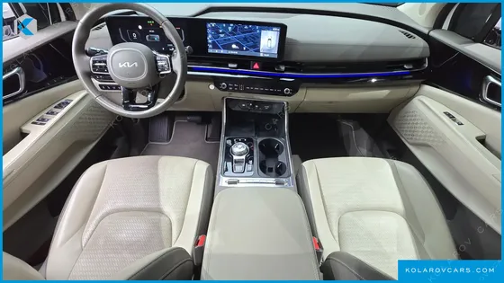 KIA CARNIVAL HEV 7SEATER SIGNATURE