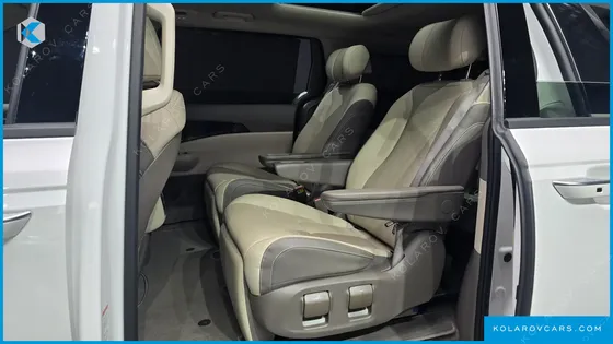 KIA CARNIVAL HEV 7SEATER SIGNATURE