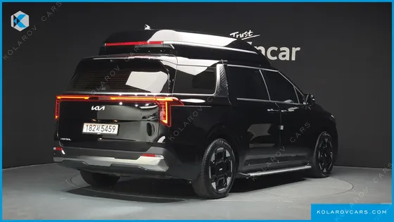 KIA CARNIVAL 9-SEATER HI LIMOUSINE