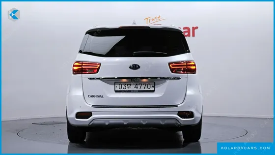 KIA CARNIVAL 9-SEATER NOBLESSE SPECIAL