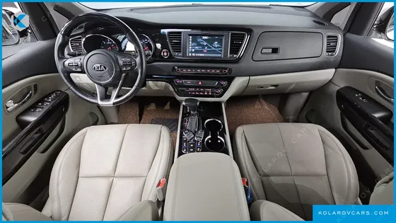 KIA CARNIVAL 9-SEATER NOBLESSE SPECIAL