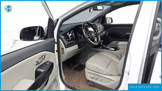 KIA CARNIVAL 9-SEATER NOBLESSE SPECIAL