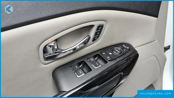 KIA CARNIVAL 9-SEATER NOBLESSE SPECIAL
