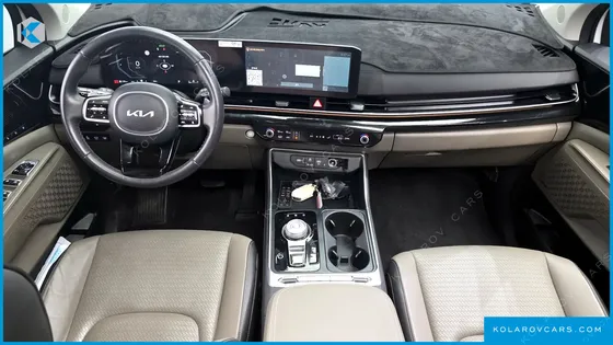 KIA CARNIVAL GASOLINE 9-SEATER SIGNATURE