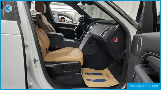 LAND ROVER DISCOVERY D300 R-DYNAMIC HSE