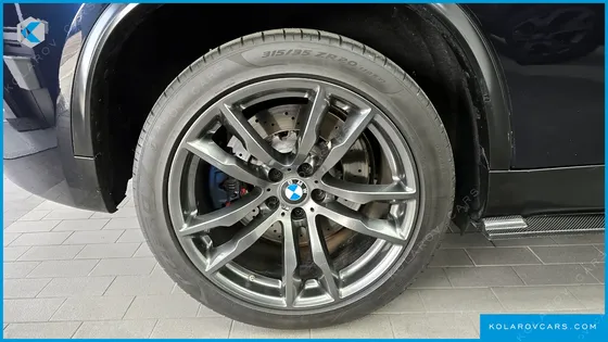 BMW X5M 4.4