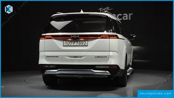 KIA CARNIVAL 7-SEATER SIGNATURE