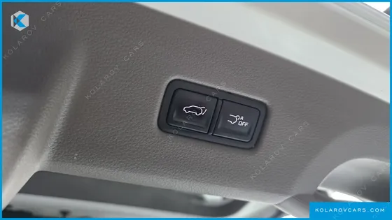 KIA CARNIVAL 7-SEATER SIGNATURE