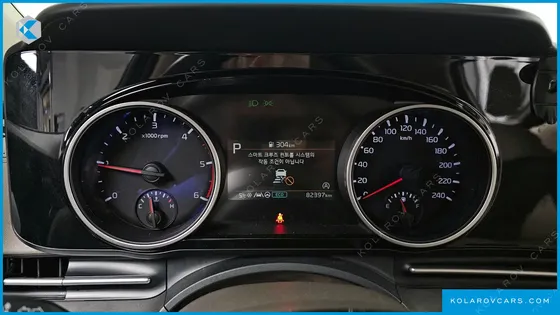 KIA CARNIVAL 9-SEATER NOBLESSE