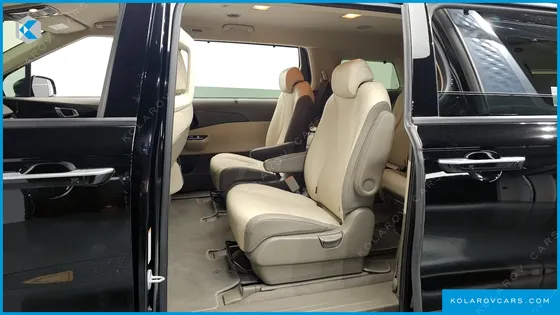 KIA CARNIVAL 9-SEATER NOBLESSE
