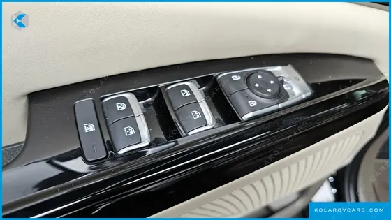 KIA CARNIVAL 9-SEATER NOBLESSE