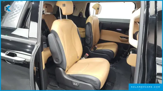 KIA CARNIVAL 9-SEATER SIGNATURE