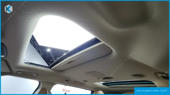 KIA CARNIVAL 9-SEATER SIGNATURE