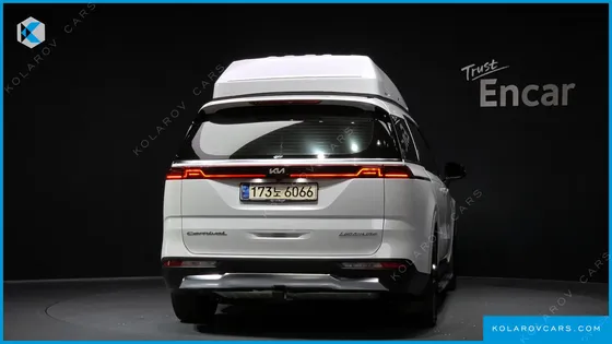 KIA CARNIVAL 7-SEATER SIGNATURE