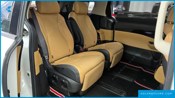 KIA CARNIVAL 7-SEATER SIGNATURE