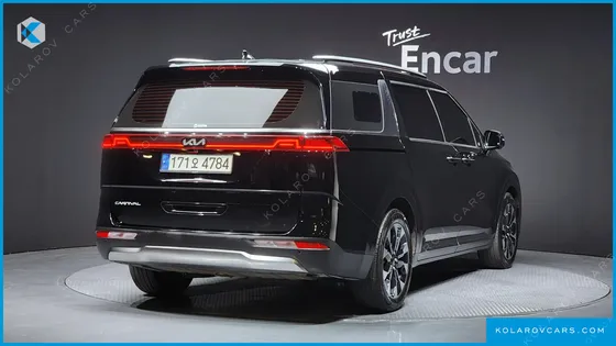 KIA CARNIVAL 9-SEATER NOBLESSE