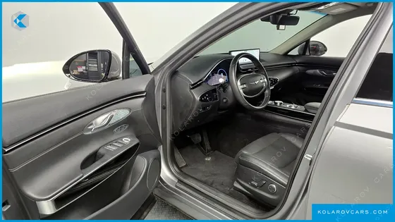 GENESIS GV70 2.5T GASOLINE 2WD