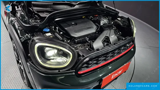 MINI COUNTRYMAN JCW LAUNCH PACK