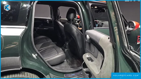 MINI COUNTRYMAN JCW LAUNCH PACK