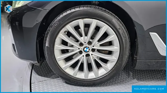 BMW 5 SERIES 520I LUXURY