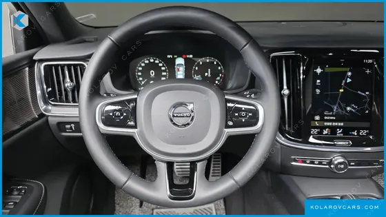VOLVO S60 B5 R-DESIGN