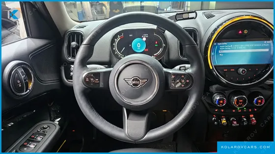 MINI COUNTRYMAN CLASSIC PLUS LAUNCH PACK