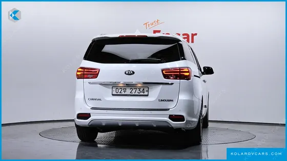 KIA CARNIVAL 7-SEATER LIMOUSINE