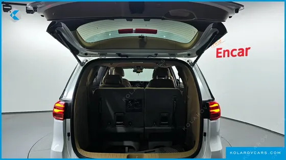 KIA CARNIVAL 7-SEATER LIMOUSINE
