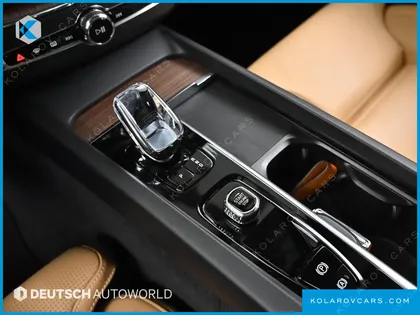 VOLVO XC60 B5 ULTIMATE BRIGHT