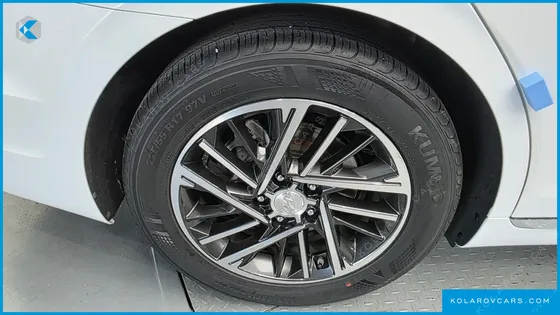 HYUNDAI GRANDEUR 3.0 LPI RENT CAR