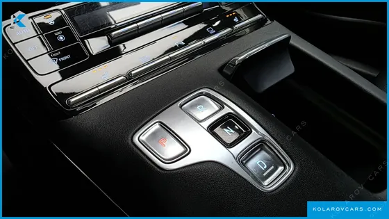 HYUNDAI GRANDEUR 3.0 LPI RENT CAR