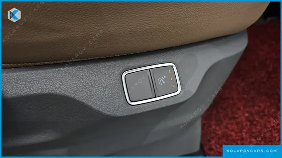 HYUNDAI STARIA HEV 1.6 LOUNGE 9-SEATER