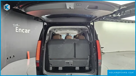 HYUNDAI STARIA HEV 1.6 LOUNGE 9-SEATER