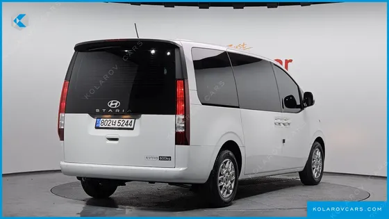 HYUNDAI STARIA CARGO 5-SEATER