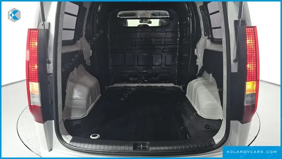 HYUNDAI STARIA CARGO 5-SEATER